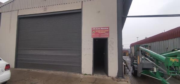 310  m² Industrial space