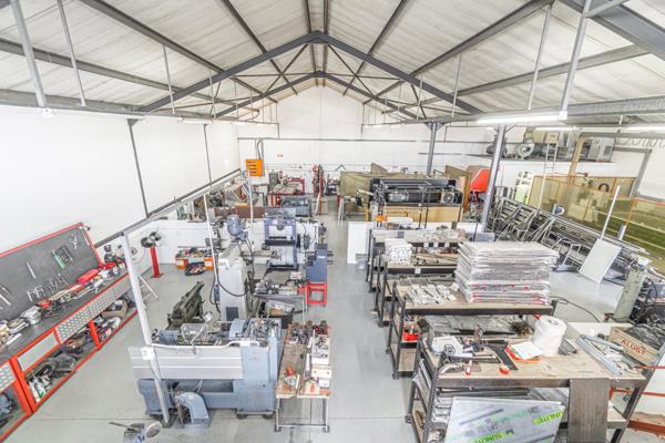 807 m² Commercial space