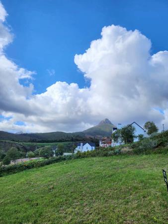 483 m² Land
