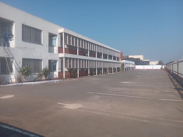 13 000  m² Industrial space