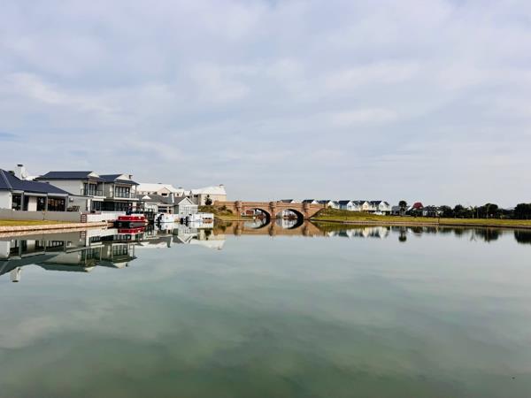 516 m² Land