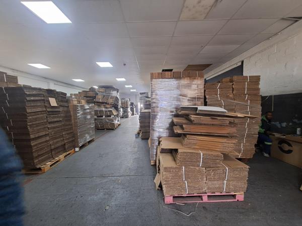 323  m² Industrial space