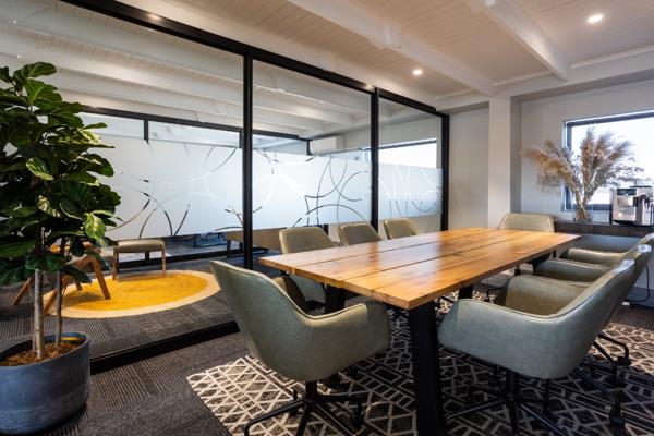 1 471  m² Office Space