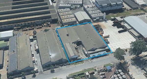 3 300  m² Industrial space