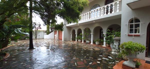 5 Bedroom House