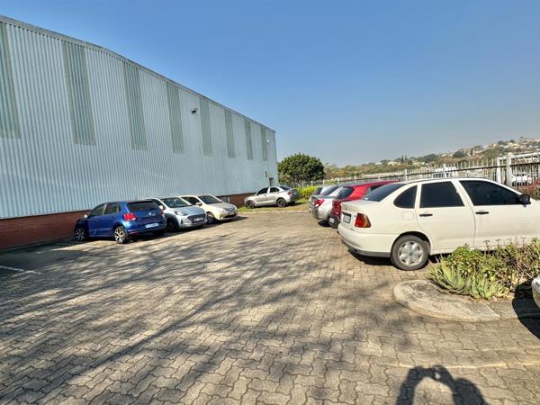 1 873  m² Industrial space