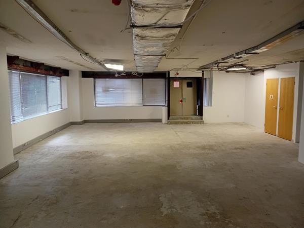 415.8  m² Commercial space