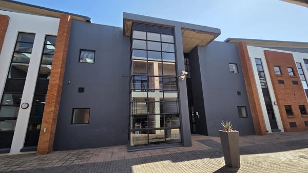 344 m² Commercial space
