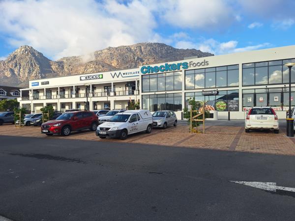 344  m² Commercial space