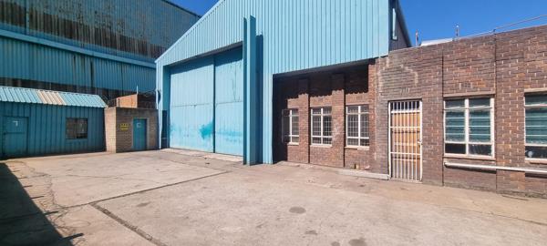 1 000  m² Industrial space