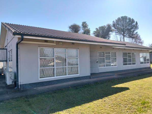 1 125  m² Commercial space