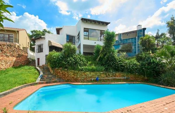 5 Bedroom House