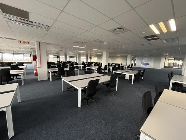 1 232  m² Commercial space