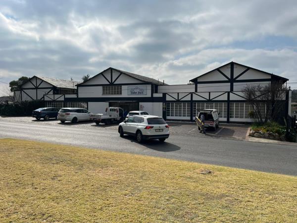 65  m² Commercial space