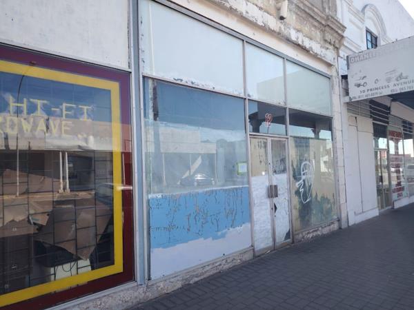 595  m² Commercial space