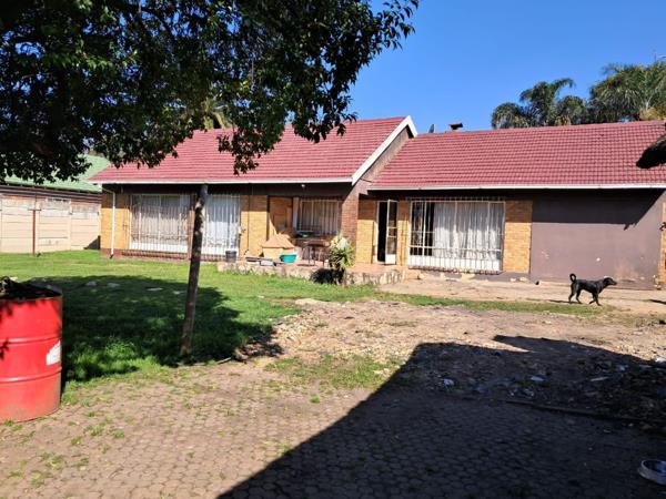 10 Bedroom House