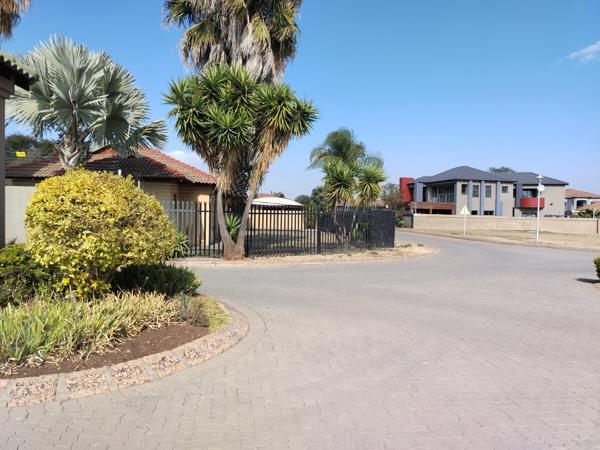 500 m² Land