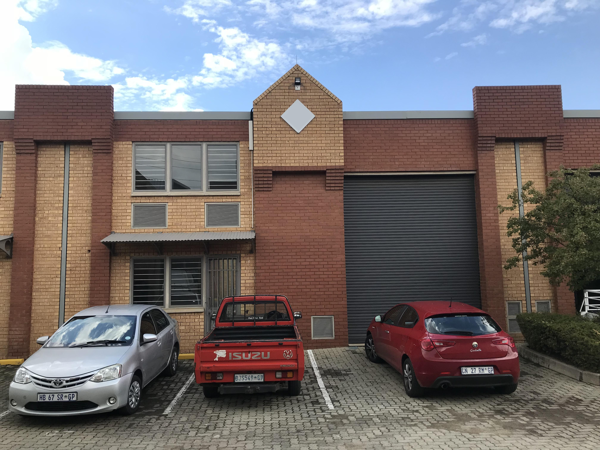 271  m² Industrial space