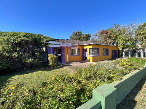 205  m² Commercial space