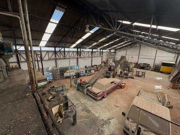 788  m² Industrial space