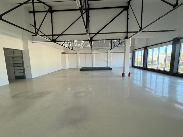 640  m² Industrial space