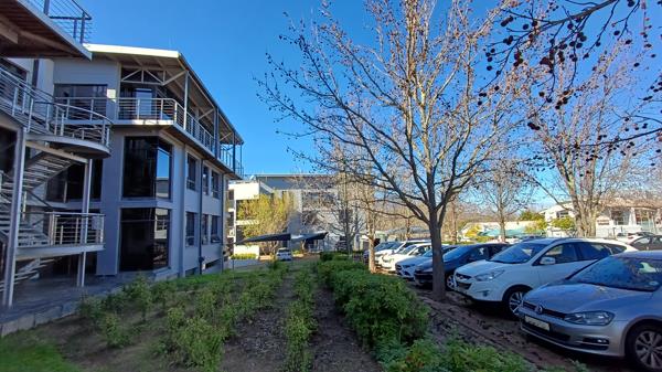 149  m² Commercial space