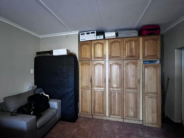1 Bedroom House