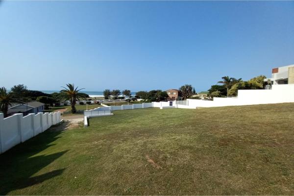 1 393 m² Land