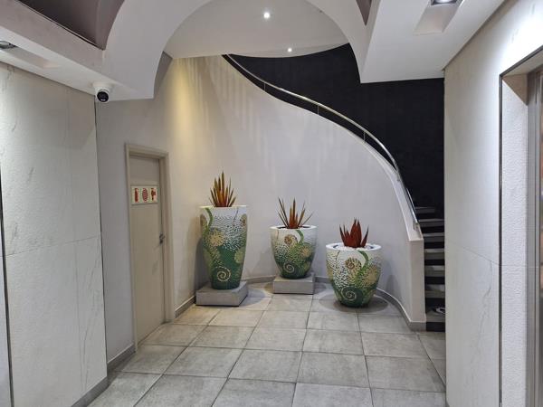 340  m² Commercial space