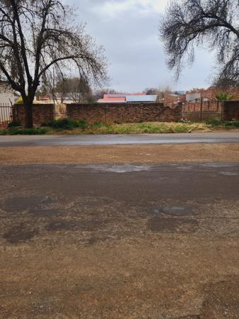 1 071 m² Land