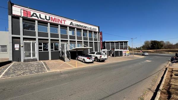 970  m² Industrial space