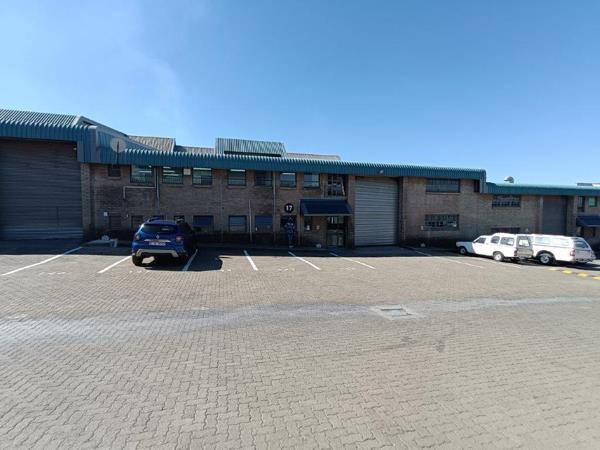 718  m² Industrial space