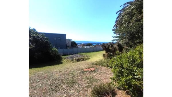 681 m² Land