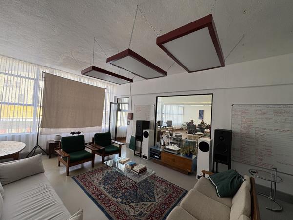 553 m² Commercial space