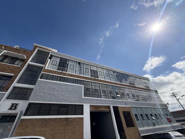 101  m² Commercial space