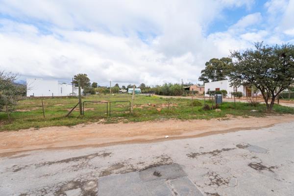 649 m² Land