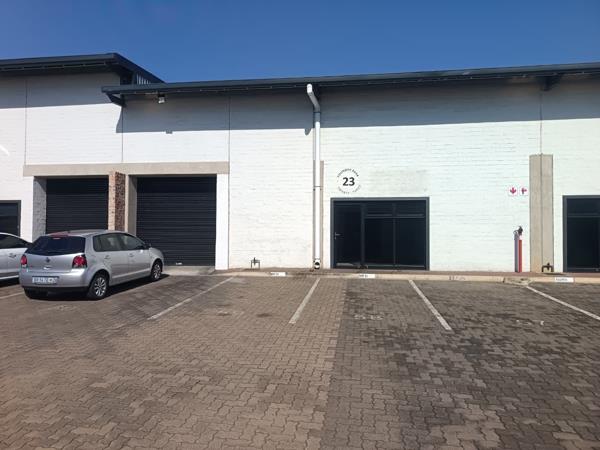 215  m² Industrial space