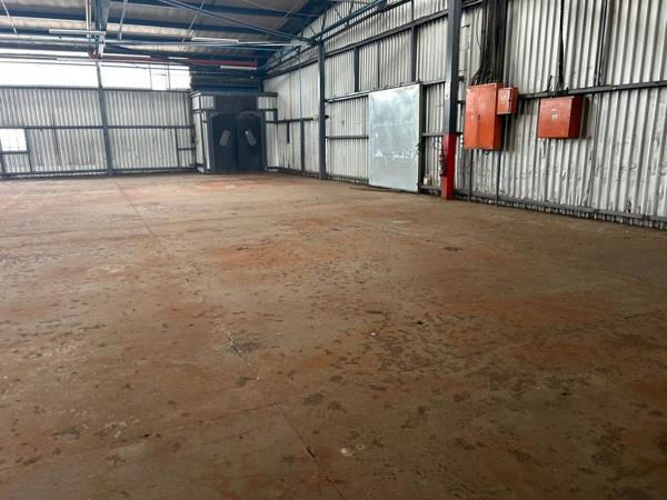 2 524  m² Industrial space