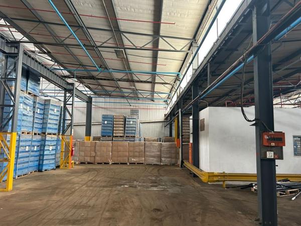 3 251  m² Industrial space