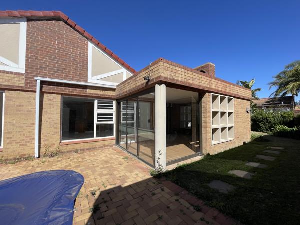 4 Bedroom Townhouse