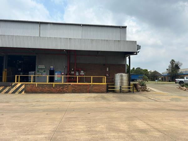 3 963  m² Industrial space