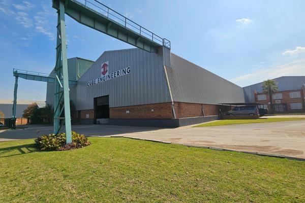 5 600 m² Industrial space