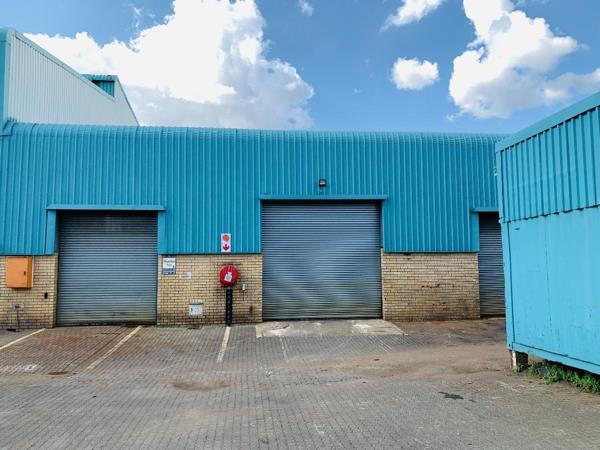 952 m² Industrial space