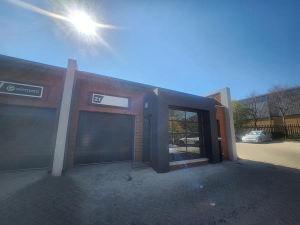 71  m² Commercial space