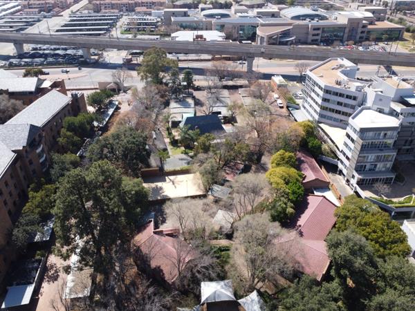 9 960  m² Commercial space