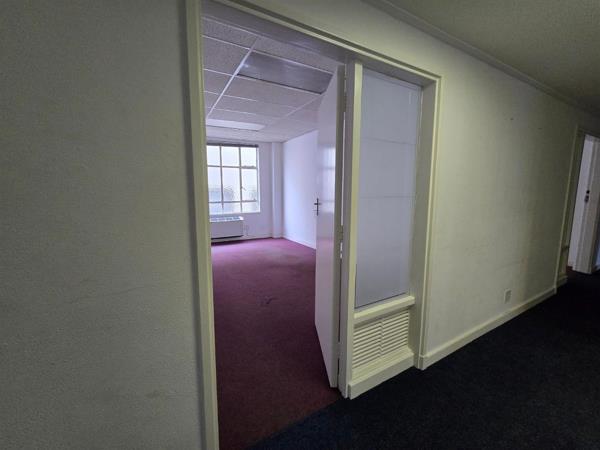 245  m² Office Space