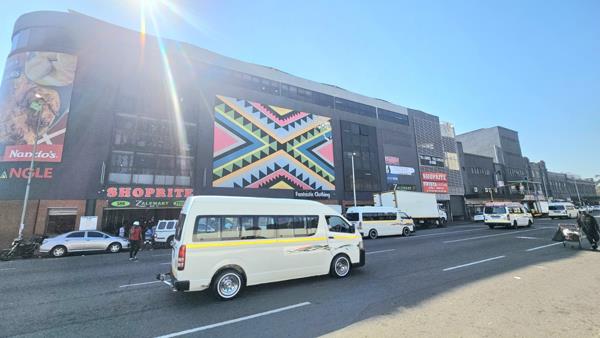 180  m² Commercial space