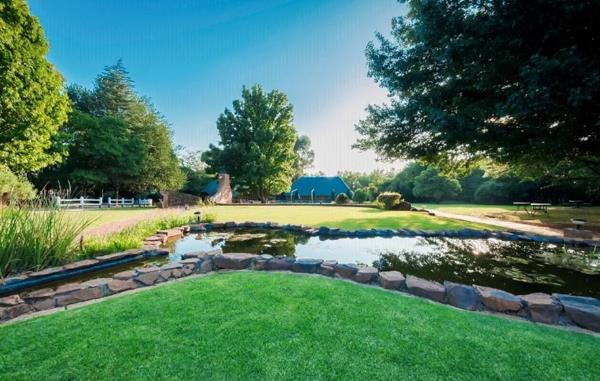 1 500  m² Commercial space