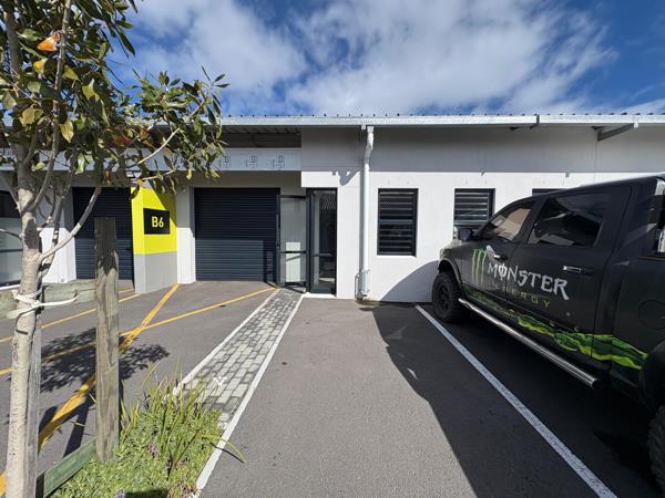 99  m² Industrial space