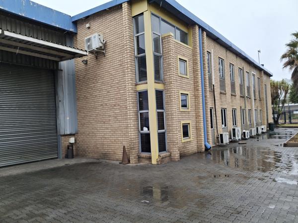 1 340  m² Industrial space